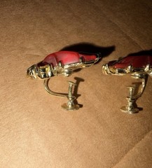 Vintage 1950s Lisner Signed Red Jelly Lucite Leaf Clip On Earrings Rhinestone