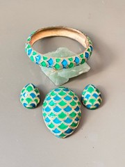 Vintage MARVELLA Blue & Green Enamel Bracelet, Brooch & Earring Set!