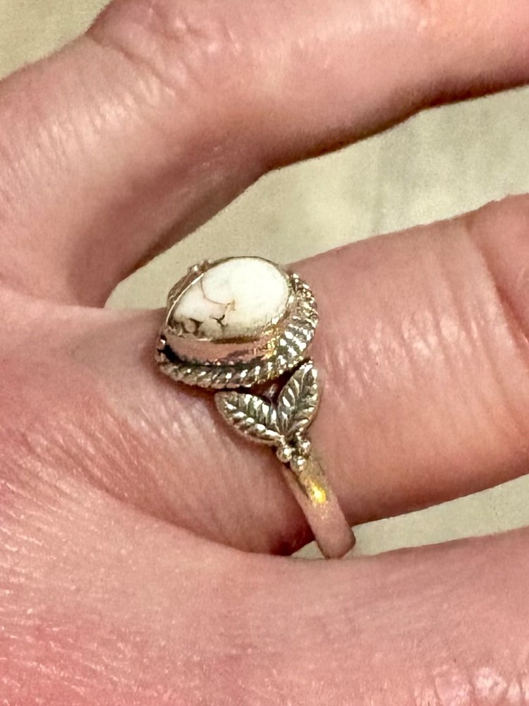 Sterling Silver 925 White Buffalo Gemstone Pear Ring Native American Size 6.75
