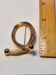 Vintage Gold Tone Looped Wire Ribbon Brooch Pin Unmarked Mid Century Modern…