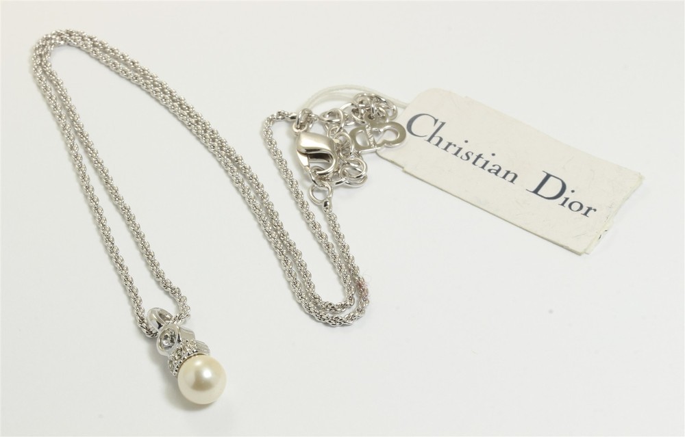 Christian Dior Small Crystal Rhinestone Pearl Pendant Chain Necklace NWT