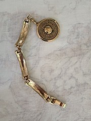Vintage Jewelry Bracelet Lot Gold Tone Coro Sweetheart Roses Medallion Charm 7″