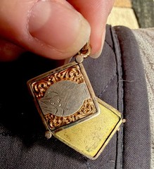 Antique 9.18g Victorian Etruscan Rare Slide Open Locket Pendant Etched Gold Fill