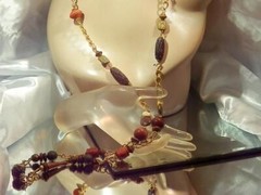 Vintage 80’s Lucite Fall Hues Ornate Detailed Wooden Beaded Necklace 595n2