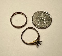 2 Vintage Gold Shell Rings, Unknown Sizes & No Stone