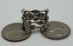 Awesome Vintage Unbranded 925 Sterling Silver Clear Gems Confetti Size 9 Ring