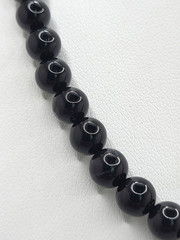 Vintage Black Onyx 6mm Round Beaded Necklace 12 KT GF Fishhook Clasp 16″
