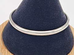 VTG James Craig Williamsburg IC HANDWROUGHT STERLING Silver Bangle Bracelet. 17g