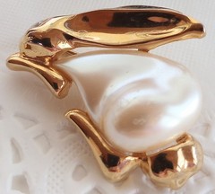 🐰 Lot #1 Vintage Now Bunny Rabbit Pin Brooch Earrings Marvella Avon Rhinestone