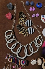 Wow Vintage 80’s & 90’s APX 60 Pairs of Earrings & More Lot Necklace/Bracelet