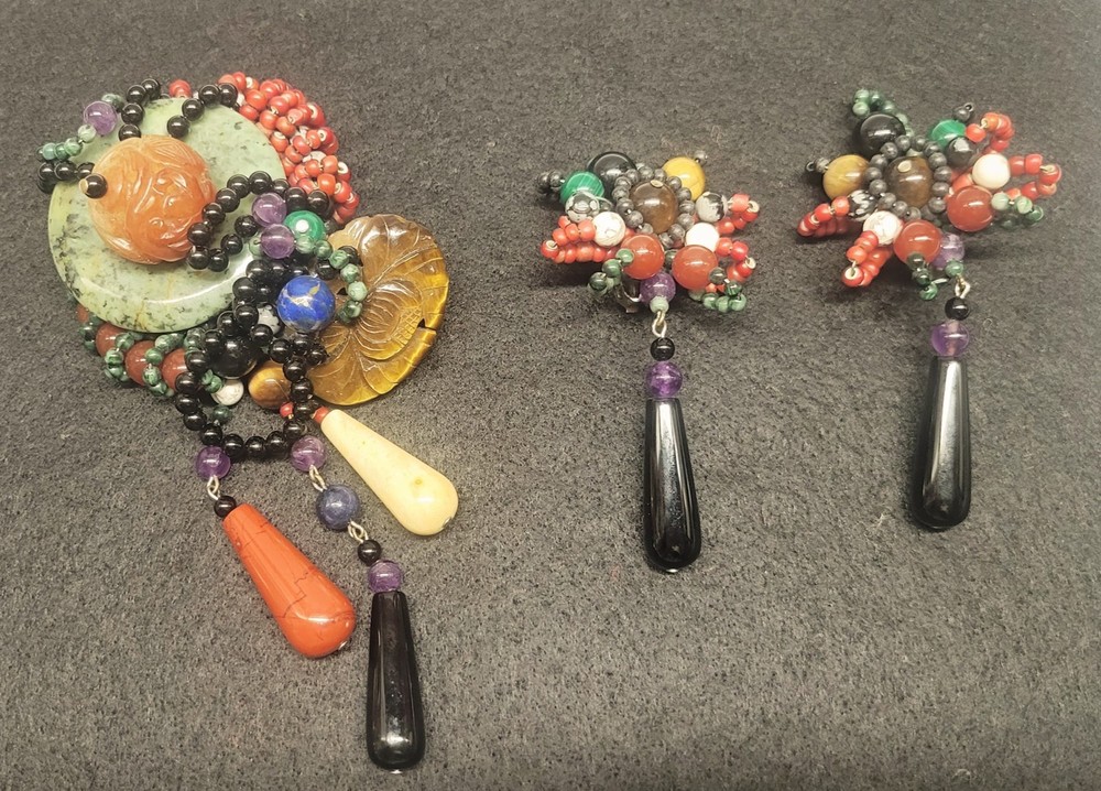 Gaetano Fazio Very Rare Jade, Cornelian, Tiger Eye Bead Brooch/Clip-on Earrings