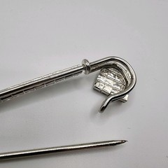 Square Diamond Shape Rhinestone Silver Tone Safety Pin Style Pin Brooch 3″ Long