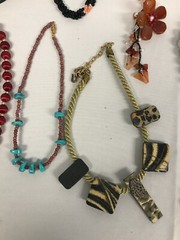 13 VINTAGE ASSORTED BEAD NECKLACES