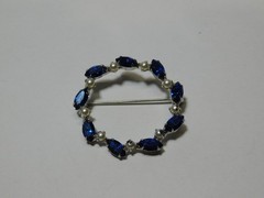 Vintage B. David 1.5″ Faux Sapphire & Pearl Brooch in Very Good Cond.