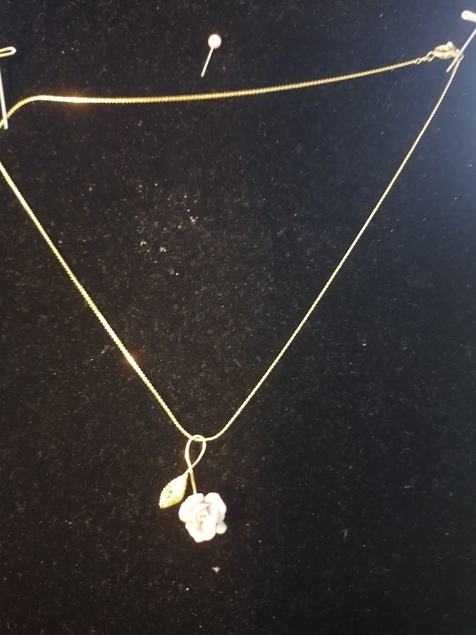 Porcelain Rose with leaf Pendant on 16 Inch Gold Tone Necklace