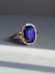 Vintage 18K Yellow Gold Elongated Cushion 5 Carat Tanzanite Diamond Ring Size 5