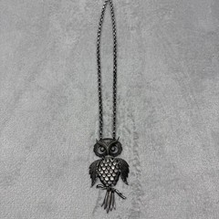 Vintage 1970s Articulated Owl Pendant Necklace Silver Tone Boho Statement 22in