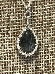 ONE OF A KIND OOAK ARTISAN PRETTY STERLING SILVER LABRADORITE STONE NECKLACE 18”