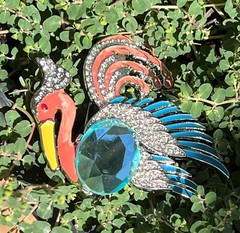 Parrot Bird Crystal Rhinestone Brooch Peacock Pin Enamel Vintage Jelly Belly