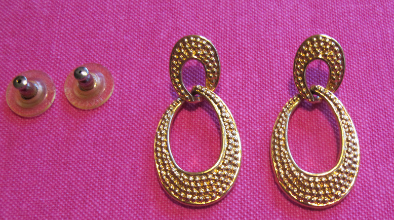 Napier Earrings REDUCED~VINTAGE~SIGNED~TEXTURED GT~DROP DANGLE ~PIERCED~FREE H