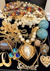 Vintage Estate Costume Jewelry Lot! SARAH COV, NAPIER and more!