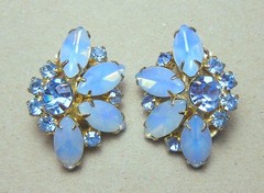 Vintage Gold Tone Blue Opalite Glass Rhinestone Fanned Out Clip On Earrings