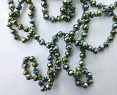Vtg 56″ Hand Knotted Faceted Glass Bead Necklace Peacock Blue Green Iridescent
