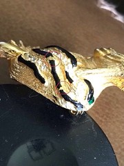 Vintage Brush Gold Tone Tiger Head Roaring Black Enamel Rhinestone Stripe Brooch