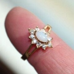 Vintage 18k GE Gold Faux Diamond and White Stone Cluster Ring, Size 7