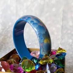 Blue Bangle Bracelet w Yellow Lavender and Silver Vintage Plastic Jewelry