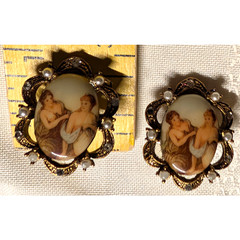 Vintage Nude Maidens Brooch & Clip Earrings Champagne Faux Pearl Necklace