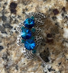 Vintage Rivoli Crystal Peacock Blue Green Silver Tone Feather Leaf Fan Brooch