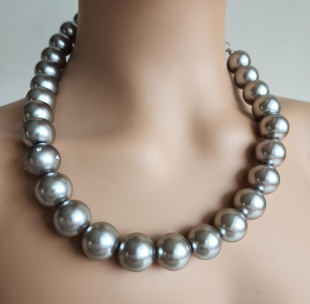 Silver Tone Bead Necklace 17” + 3” Ext Chunky Statement Rhinestone Accent