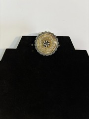 Round Gold & Silver Tone Floral Brooch Pin for Unisex Adults, Jewelry Accessory
