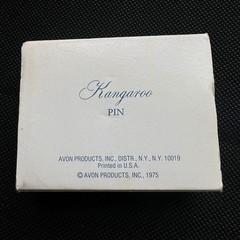 1975 VINTAGE AVON FASHION ACCENTS IN JEWELRY Kangaroo Gold-tone Pin 2.0 in