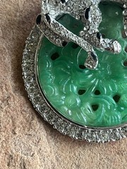Beautiful Vintage KENNETH LANE Asian Leopard Jade Glass Rhinestone Brooch/Pin
