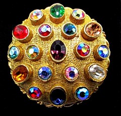 Vintage Signed ART Mult-Faceted Aurora Borealis Rhinestone Dome Brooch Pin