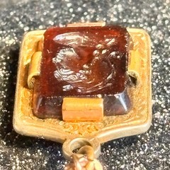 INTAGLIO double sided vintage GF pendant on FCC gold filled cable chain 1/20 12k