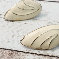 Vintage Earrings For Pierced Ears – Cream & Gold Tone – Poor Condition