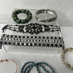 Nice Lot of 12 Mixed Chunky Stretch Plastic Glass Metal Bangle Bracelets Jewelry