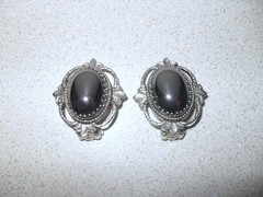Vintage Whiting & Davis Co. Silver Tone Hematite Oval Clip On Earrings Classic