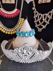 The FANCY JEWELS Lot 34 pc Faux Gem STATEMENT All Wearable Some Signed & Sets