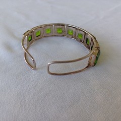 Vintage Sterling Artisan Bangle Bracelet Lge. Lime Green Square Stones 7.75″ Adj