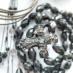 Estate Find Black Silver/Gold Tone Jewelry Lot Necklace, Earrings & Bracelets