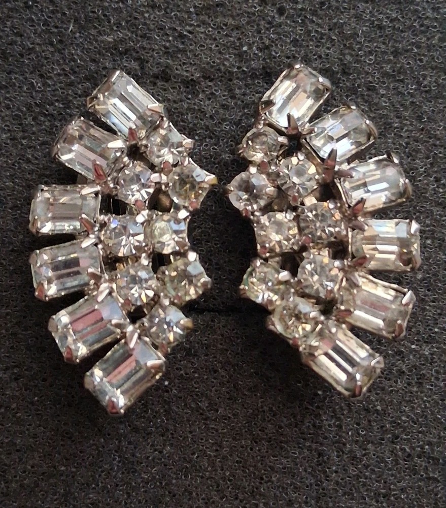 Baguette & round rhinestone glamorous climber clip on earrings, vintage…