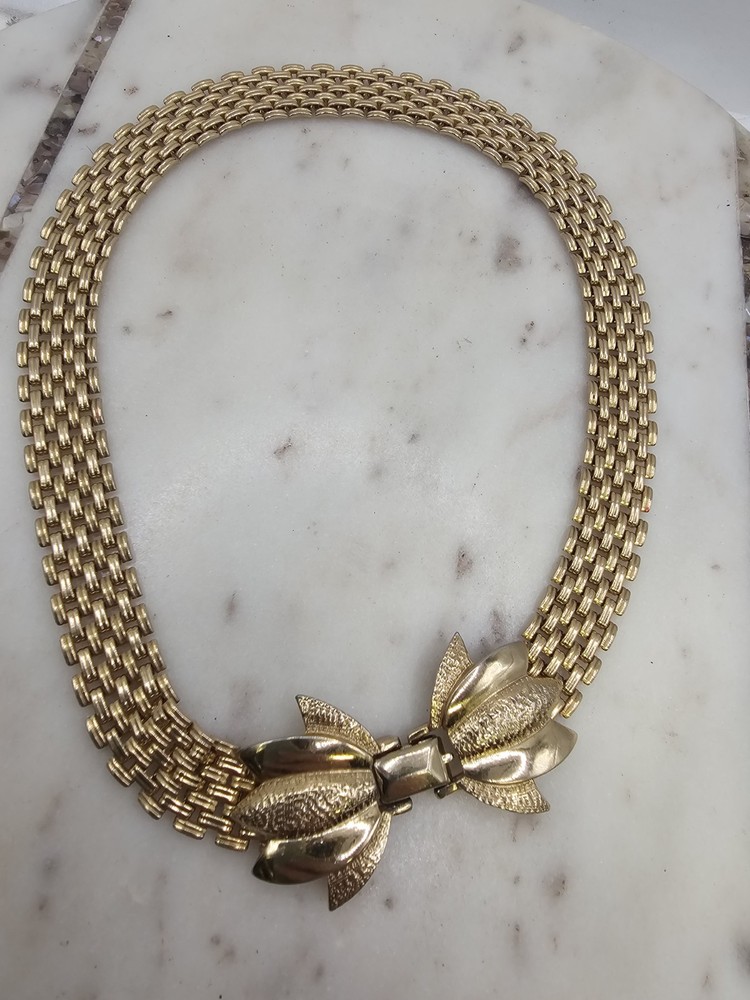 Vintage Gold Tone Multi Strand Collar Choker Necklace 15in Floral Foldover Clasp