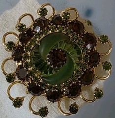 Vintage Signed EDLEE Green Molded Art Glass & Rhinestone Domed Brooch Pin RARE
