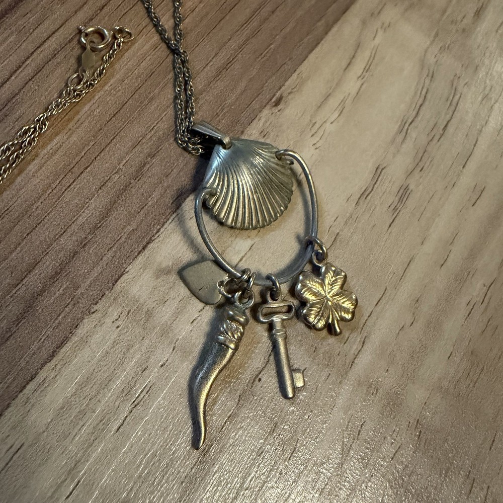 Vintage 14k GF Good Luck Charm Holder Seashell Necklace 26” Chain Gold Filled