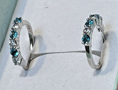 Vintage Sterling Silver 925 Classic Hoop Earrings & Blue & White Czs 5/8″ Diam.