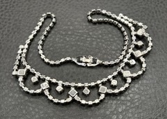 Vintage Art Deco Green Faux Emerald Crystal Rhinestone Bib Necklace Scalloped
